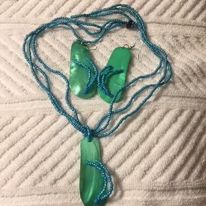 Beach Flip-Flop MOP shell necklace and earrings